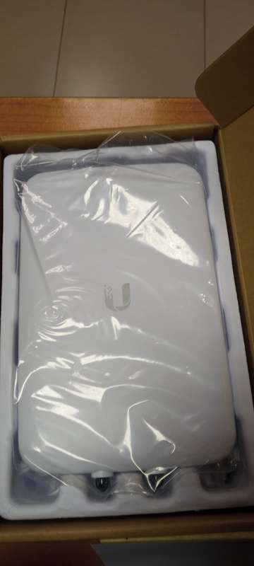 Ubiquiti UniFi Directional Dual-Band Antenna for UAP-AC-M